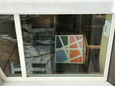 Himmelsfarben window red